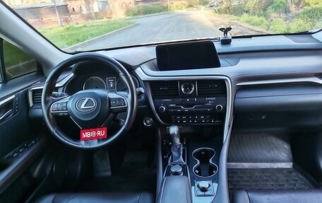 Lexus RX IV рестайлинг, 2018 год, 4 500 000 рублей, 8 фотография