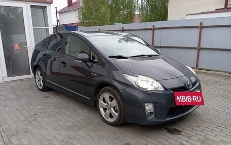 Toyota Prius, 2010 год, 1 300 000 рублей, 2 фотография