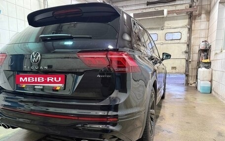 Volkswagen Tiguan II, 2021 год, 4 300 000 рублей, 4 фотография