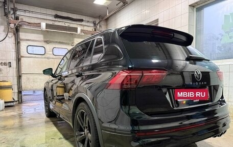 Volkswagen Tiguan II, 2021 год, 4 300 000 рублей, 6 фотография