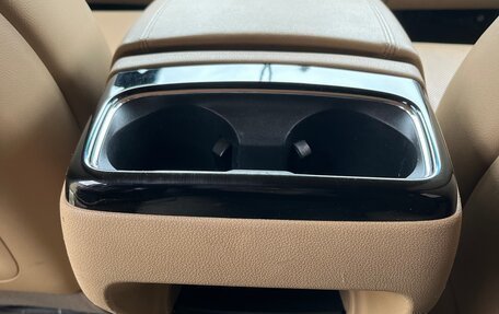 KIA Carnival III, 2015 год, 2 500 000 рублей, 9 фотография