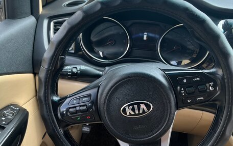 KIA Carnival III, 2015 год, 2 500 000 рублей, 6 фотография