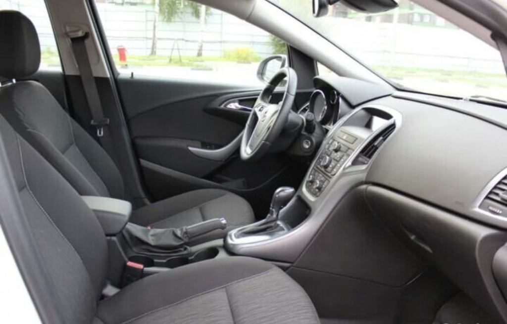 Opel Astra J рестайлинг, 2014 год, 950 000 рублей, 9 фотография
