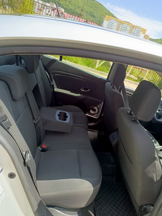 Renault Fluence Z.E, 2011 год, 599 000 рублей, 7 фотография