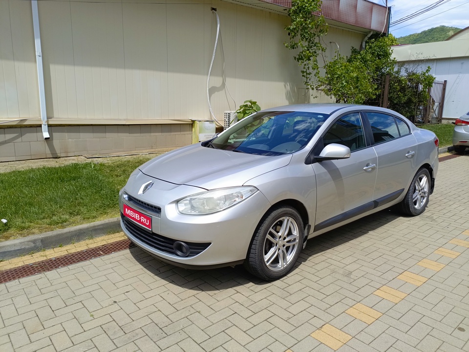 Renault Fluence Z.E, 2011 год, 599 000 рублей, 1 фотография
