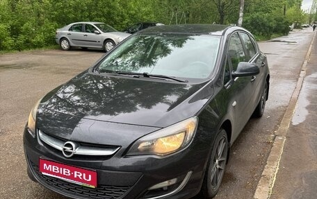 Opel Astra J, 2012 год, 700 000 рублей, 1 фотография