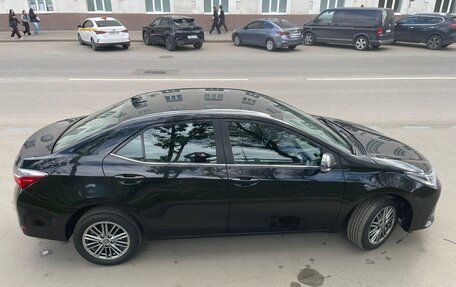 Toyota Corolla, 2018 год, 1 990 000 рублей, 1 фотография