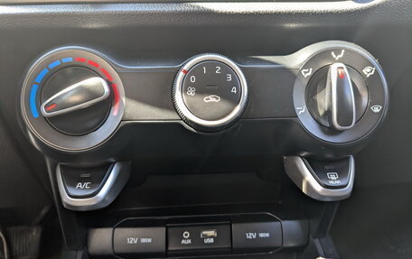 KIA Rio IV, 2019 год, 895 000 рублей, 28 фотография