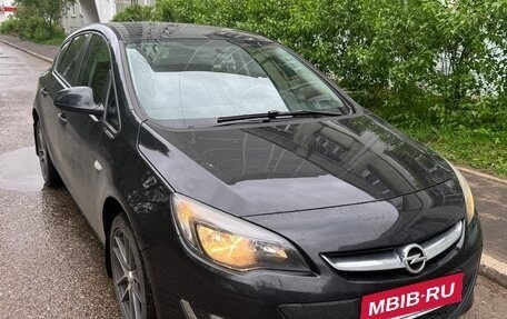 Opel Astra J, 2012 год, 700 000 рублей, 2 фотография