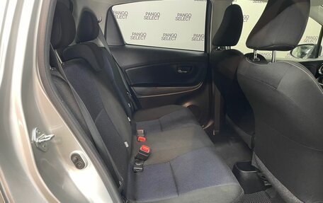 Toyota Vitz, 2018 год, 930 000 рублей, 4 фотография