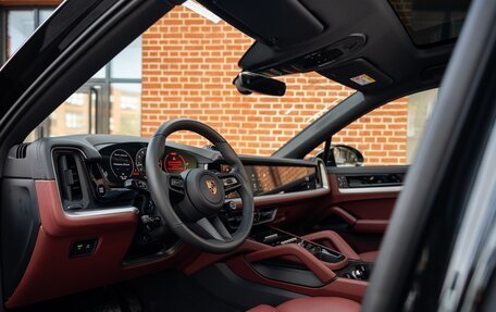 Porsche Cayenne III, 2025 год, 18 490 000 рублей, 12 фотография
