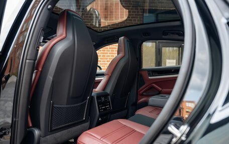 Porsche Cayenne III, 2025 год, 18 490 000 рублей, 27 фотография