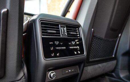Porsche Cayenne III, 2025 год, 18 490 000 рублей, 28 фотография