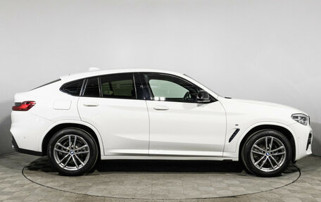 BMW X4, 2018 год, 3 899 000 рублей, 4 фотография