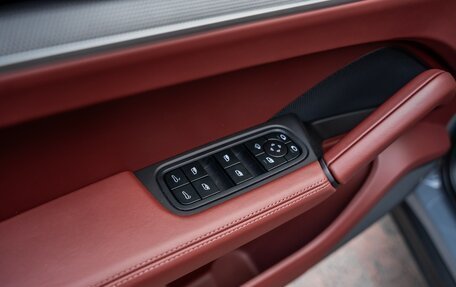 Porsche Cayenne III, 2025 год, 18 490 000 рублей, 15 фотография