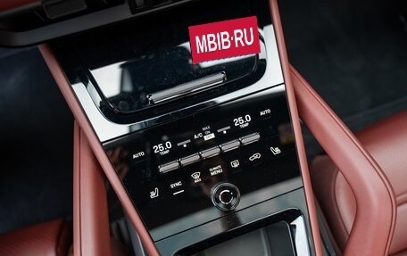 Porsche Cayenne III, 2025 год, 18 490 000 рублей, 18 фотография