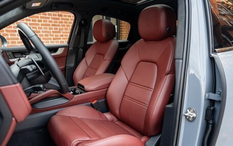 Porsche Cayenne III, 2025 год, 18 490 000 рублей, 22 фотография