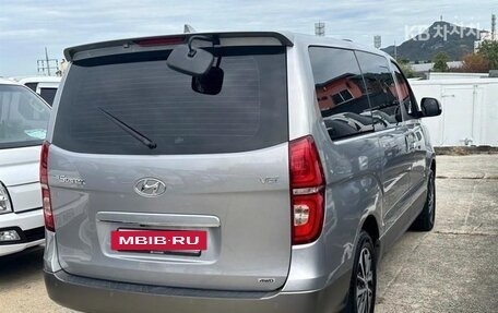 Hyundai Grand Starex Grand Starex I рестайлинг 2, 2020 год, 2 635 000 рублей, 6 фотография
