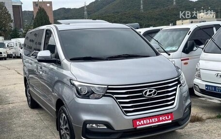 Hyundai Grand Starex Grand Starex I рестайлинг 2, 2020 год, 2 635 000 рублей, 3 фотография