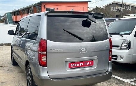 Hyundai Grand Starex Grand Starex I рестайлинг 2, 2020 год, 2 635 000 рублей, 4 фотография