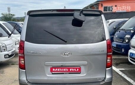 Hyundai Grand Starex Grand Starex I рестайлинг 2, 2020 год, 2 635 000 рублей, 5 фотография