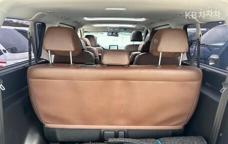 Hyundai Grand Starex Grand Starex I рестайлинг 2, 2020 год, 2 635 000 рублей, 11 фотография