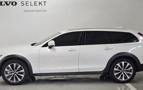 Volvo V90 Cross Country I рестайлинг, 2024 год, 6 540 000 рублей, 4 фотография