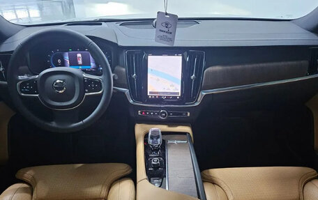 Volvo V90 Cross Country I рестайлинг, 2024 год, 6 540 000 рублей, 7 фотография