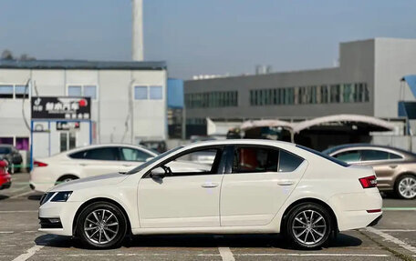 Skoda Octavia, 2021 год, 1 190 000 рублей, 3 фотография