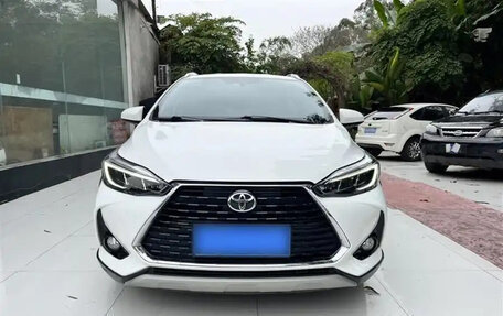 Toyota Yaris XP150 рестайлинг, 2022 год, 1 340 000 рублей, 2 фотография