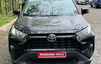 Toyota RAV4, 2021 год, 3 770 000 рублей, 1 фотография