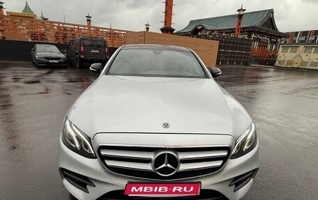 Mercedes-Benz E-Класс, 2020 год, 4 100 000 рублей, 1 фотография