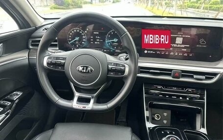 KIA K5, 2022 год, 1 850 000 рублей, 9 фотография