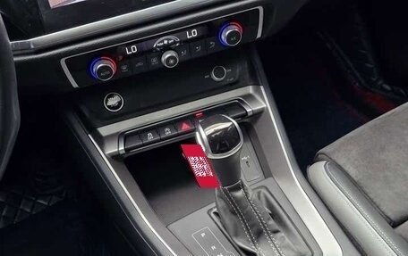 Audi Q3, 2022 год, 2 400 000 рублей, 17 фотография