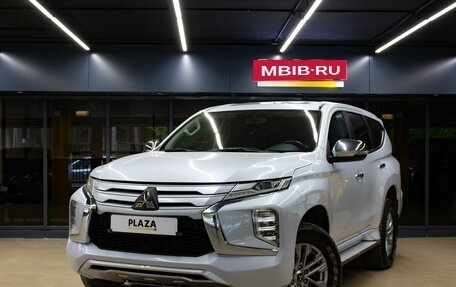 Mitsubishi Pajero Sport III рестайлинг, 2020 год, 3 399 000 рублей, 1 фотография