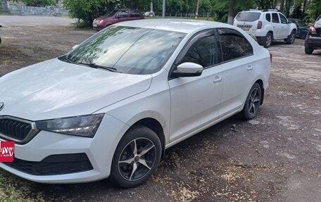 Skoda Rapid II, 2021 год, 1 350 000 рублей, 1 фотография