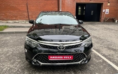 Toyota Camry, 2017 год, 2 580 000 рублей, 1 фотография