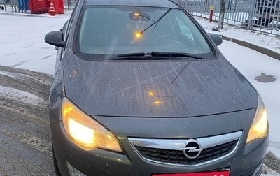 Opel Astra J, 2011 год, 730 000 рублей, 1 фотография
