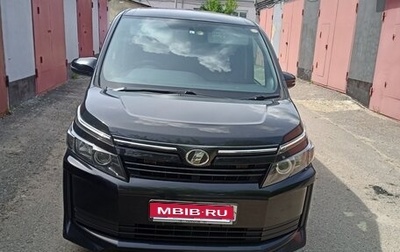 Toyota Voxy III, 2014 год, 1 850 000 рублей, 1 фотография