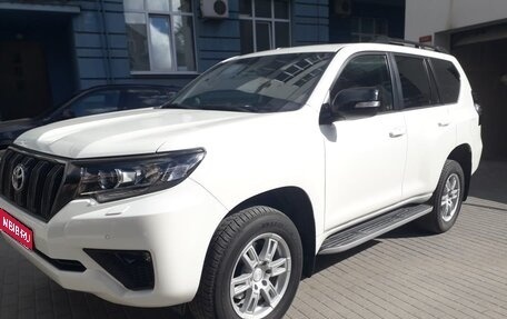 Toyota Land Cruiser Prado 150 рестайлинг 2, 2021 год, 6 590 000 рублей, 1 фотография