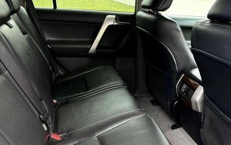 Toyota Land Cruiser Prado 150 рестайлинг 2, 2013 год, 2 830 000 рублей, 12 фотография