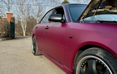 Nissan Gloria XI, 2001 год, 750 000 рублей, 3 фотография