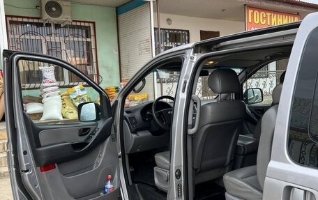 Hyundai Grand Starex Grand Starex I рестайлинг 2, 2012 год, 1 390 000 рублей, 4 фотография