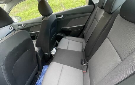 Hyundai Solaris II рестайлинг, 2019 год, 1 640 000 рублей, 10 фотография