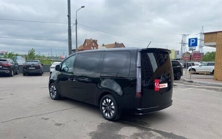 Hyundai Staria, 2022 год, 4 700 000 рублей, 2 фотография