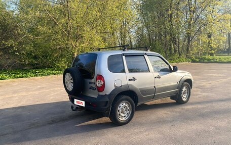 Chevrolet Niva I рестайлинг, 2012 год, 300 000 рублей, 4 фотография