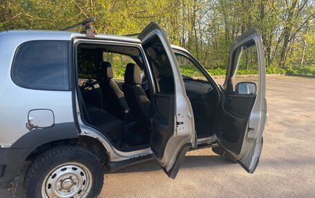 Chevrolet Niva I рестайлинг, 2012 год, 300 000 рублей, 5 фотография