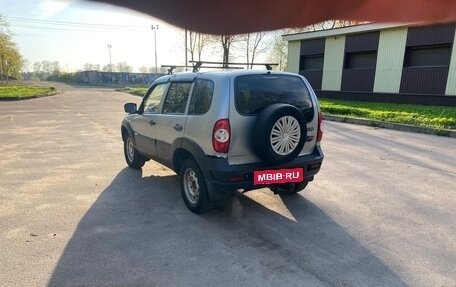 Chevrolet Niva I рестайлинг, 2012 год, 300 000 рублей, 3 фотография