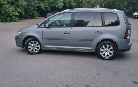 Volkswagen Touran III, 2007 год, 750 000 рублей, 6 фотография
