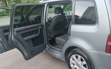 Volkswagen Touran III, 2007 год, 750 000 рублей, 8 фотография